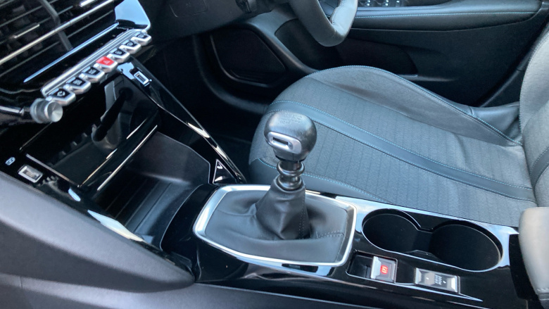 Peugeot 208 1.2 PureTech 100 Allure Premium + 5dr Petrol Hatchback